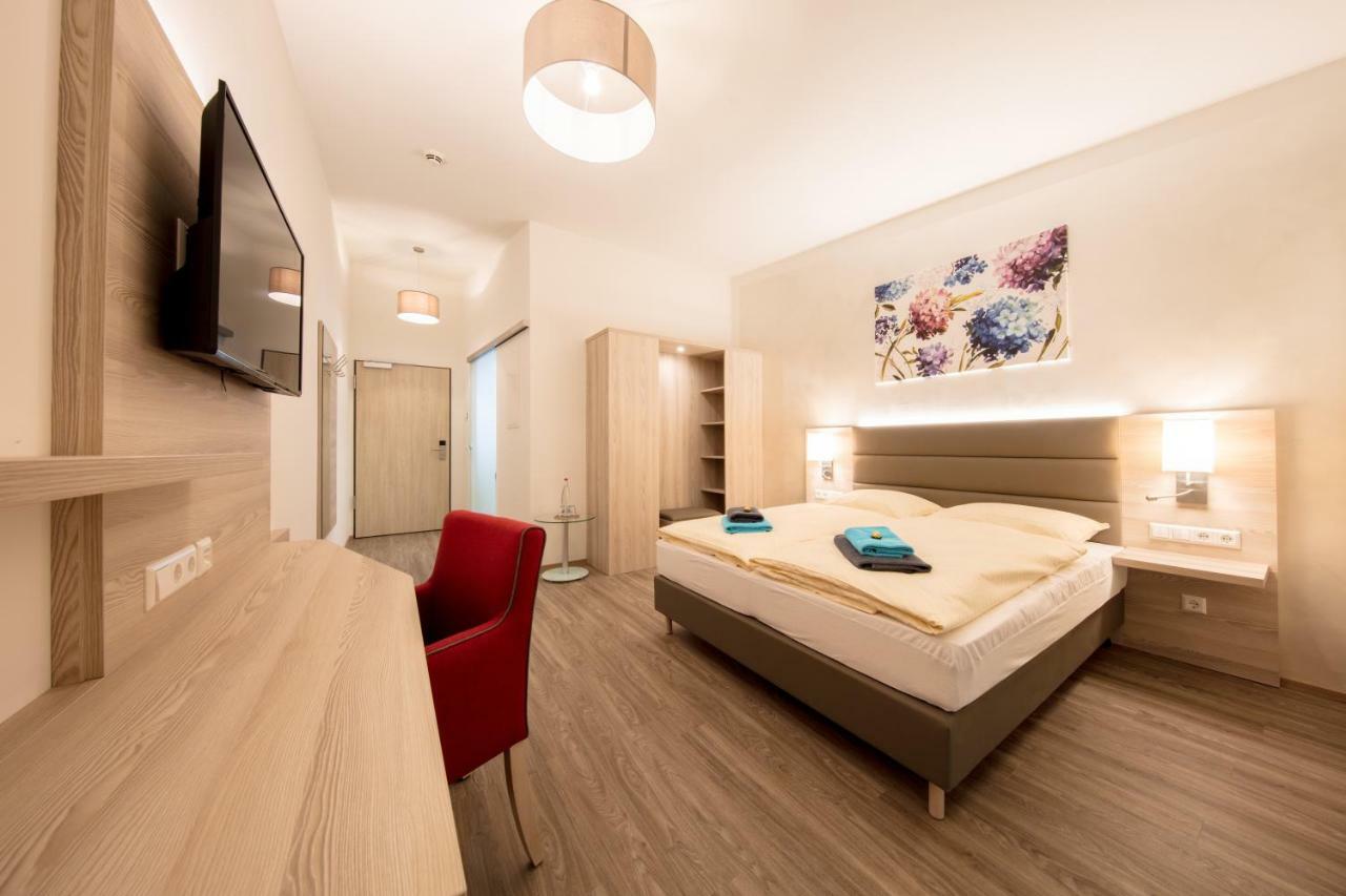 Hotel Gudrun 里德林根 外观 照片